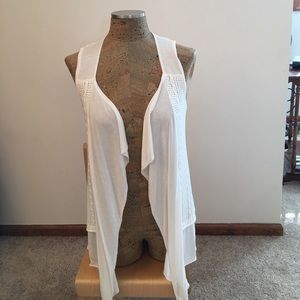 COPY - White sweater vest size small